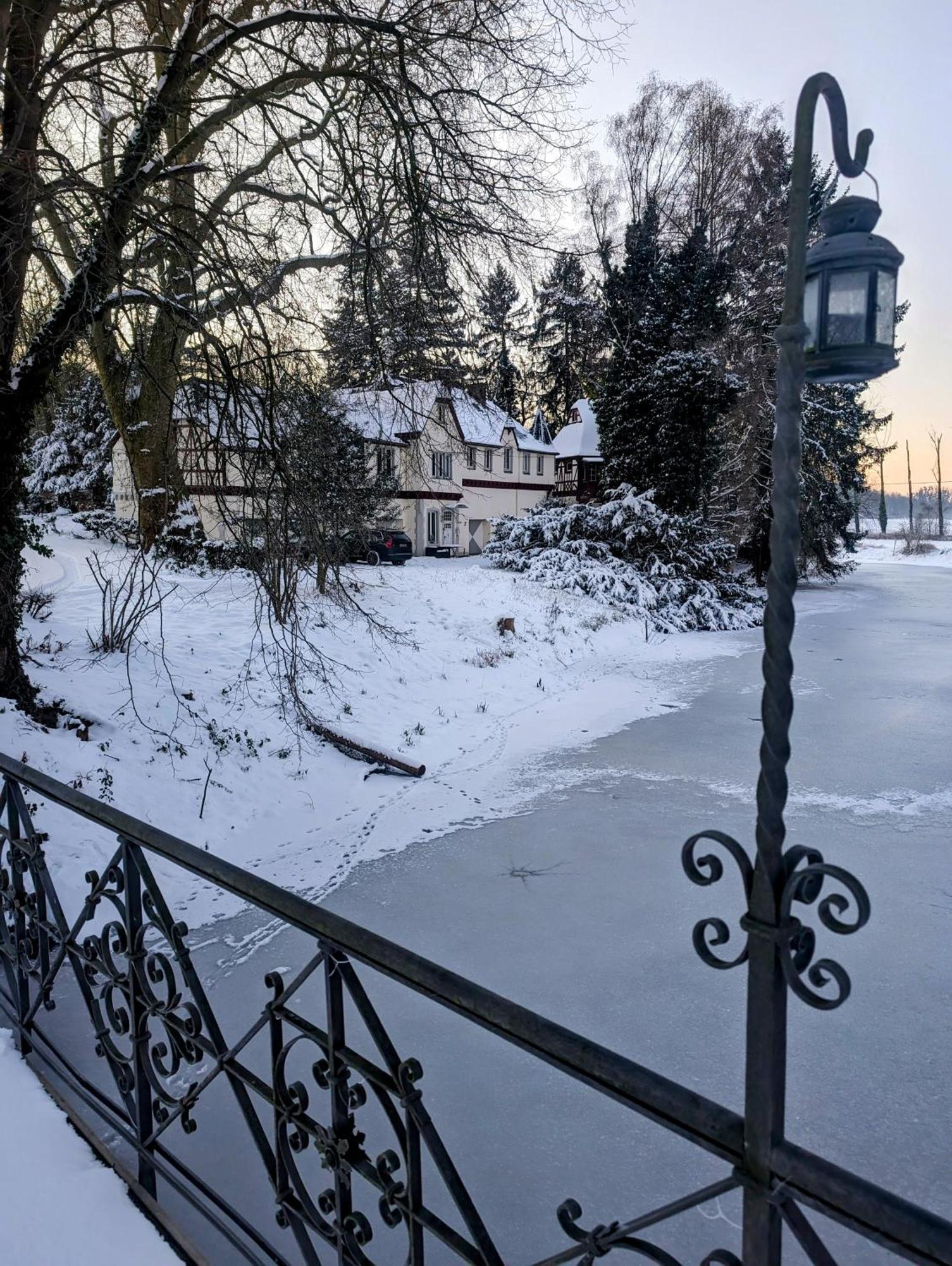 Apartments Am Schloss Rimburg Ubach-Palenberg Екстериор снимка